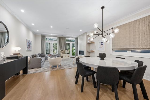 925 W Montana Street 1E, Chicago, IL 60614