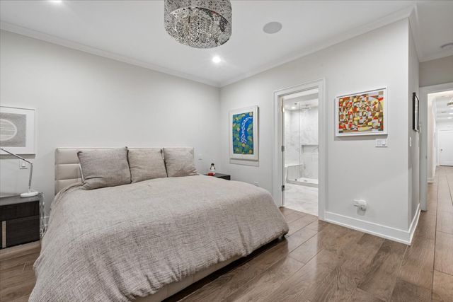 925 W Montana Street 1E, Chicago, IL 60614