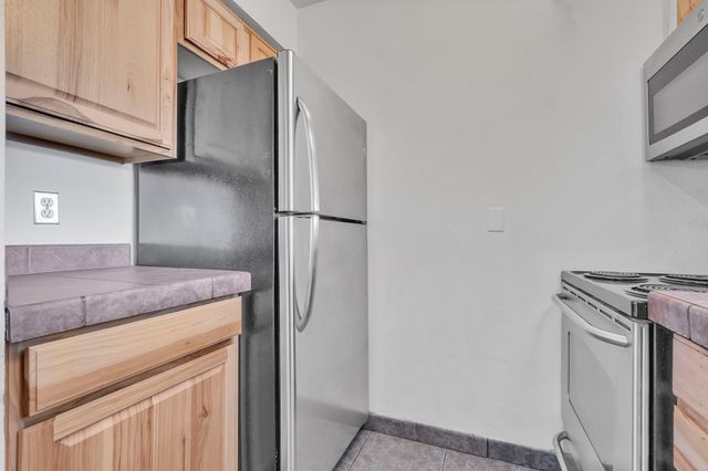 2210 Miguel Chavez 113, Santa Fe, NM 87505