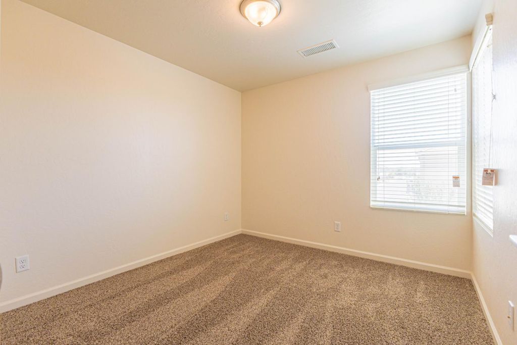 Image 16 of property listing at 3707 Graystoke Way, Clovis, CA 93619
