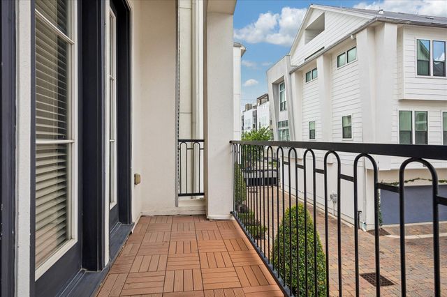 5708 Kansas Street B, Houston, TX 77007