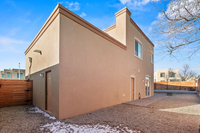 4615 Sunset Ridge, Santa Fe, NM 87507