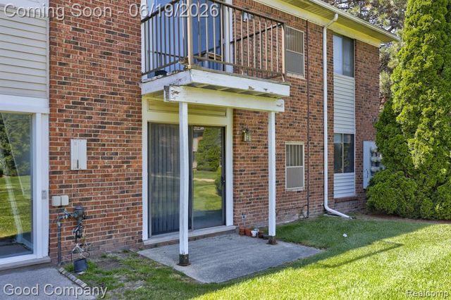 43244 Mound Road 2, Sterling Heights, MI 48314