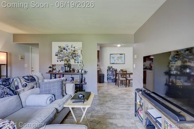 43244 Mound Road 2, Sterling Heights, MI 48314