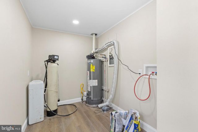 13 PINEHURST, Tuckerton, NJ 08087