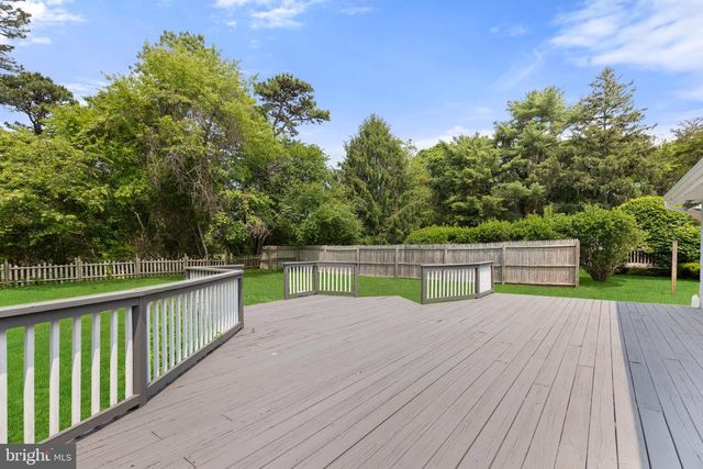 13 PINEHURST, Tuckerton, NJ 08087