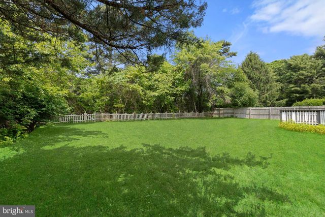 13 PINEHURST, Tuckerton, NJ 08087