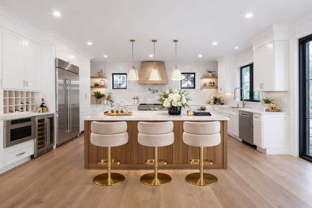 8 Hudson Street, Natick, MA 01760