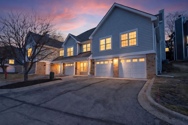 5980 Chasewood Parkway 102, Minnetonka, MN 55343