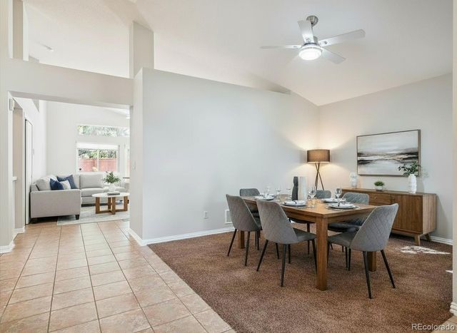 2242 S Moline Court, Aurora, CO 80014