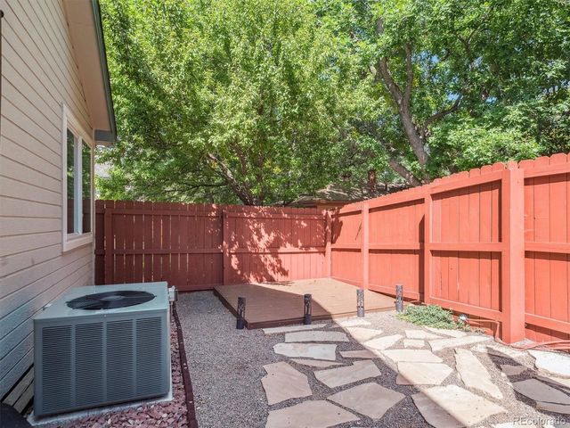 2242 S Moline Court, Aurora, CO 80014