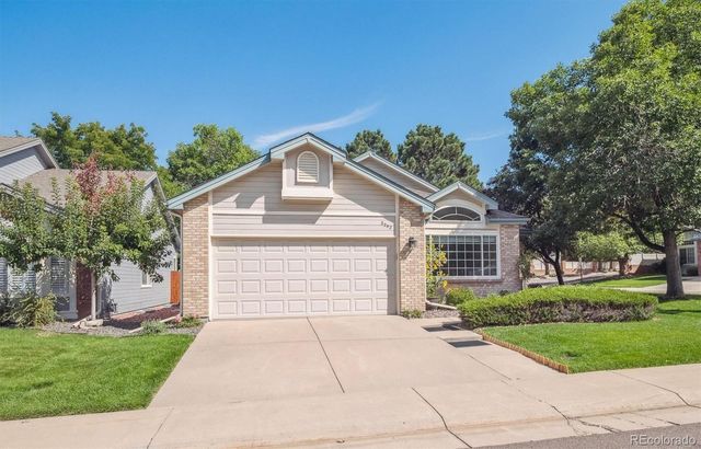 2242 S Moline Court, Aurora, CO 80014