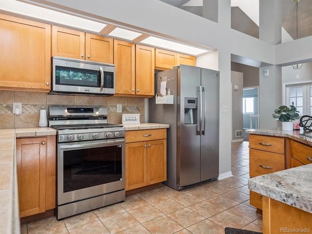 2242 S Moline Court, Aurora, CO 80014