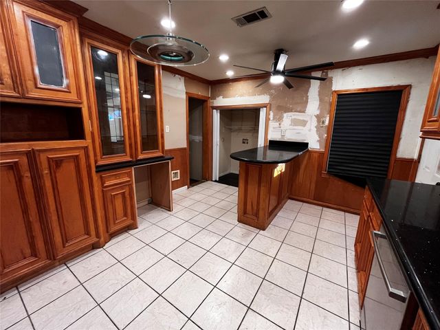 4834 Marietta Lane, Houston, TX 77021