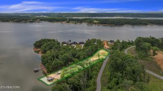 204 W Point Drive, Dandridge, TN 37725