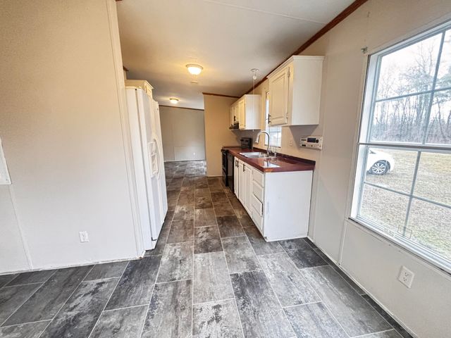 1332 Lakewood Drive, Manning, SC 29102