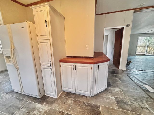 1332 Lakewood Drive, Manning, SC 29102