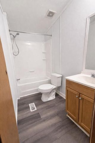 1332 Lakewood Drive, Manning, SC 29102