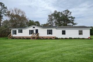 1332 Lakewood Drive, Manning, SC 29102