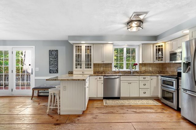 30 Turner Drive, Bridgewater, MA 02324