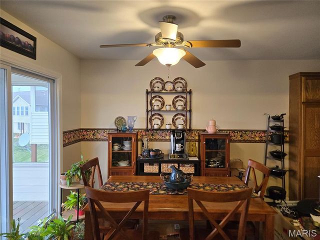 64 N Trumbull Circle 45A, St Charles, MO 63301