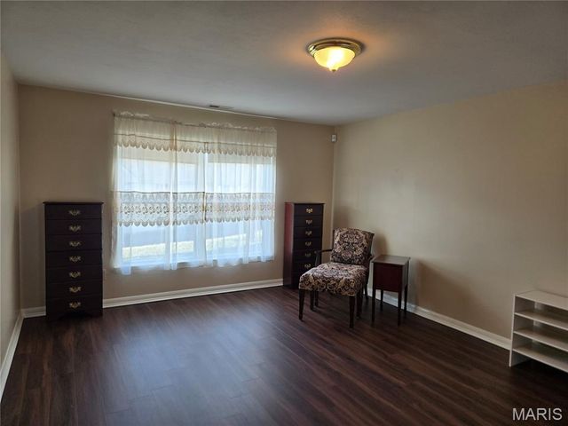 64 N Trumbull Circle 45A, St Charles, MO 63301