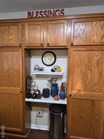 64 N Trumbull Circle 45A, St Charles, MO 63301