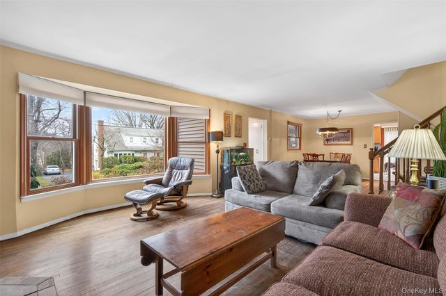 9 Verne Place, Hartsdale, NY 10530