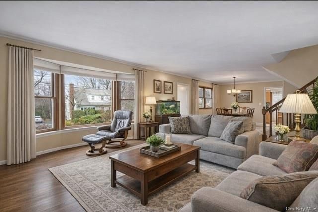 9 Verne Place, Hartsdale, NY 10530