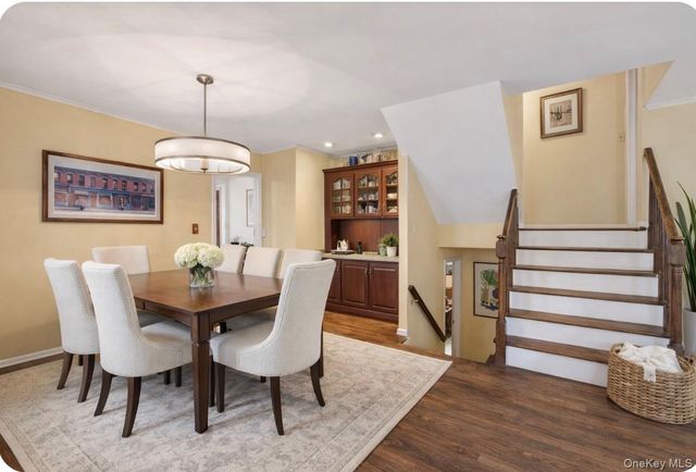 9 Verne Place, Hartsdale, NY 10530