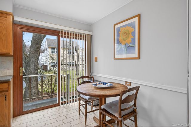 9 Verne Place, Hartsdale, NY 10530