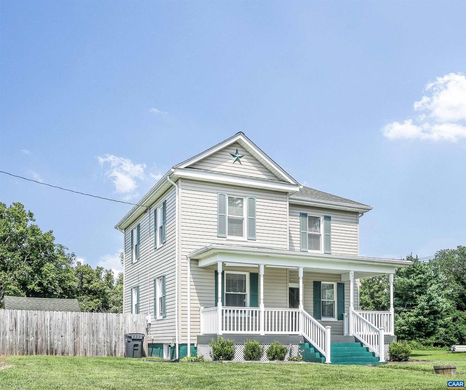406 LONG AVE, Shenandoah, VA 22849