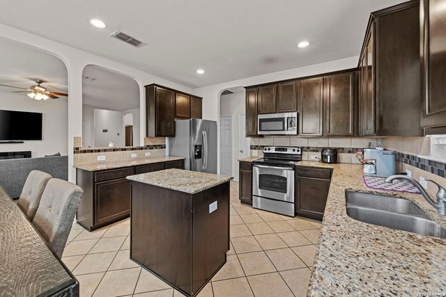 8019 Vega Horizon, San Antonio, TX 78252