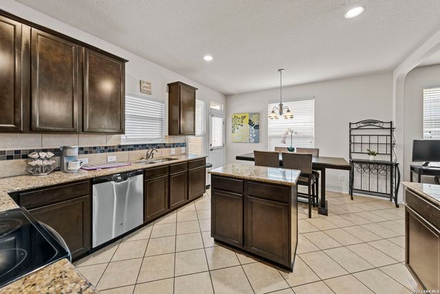 8019 Vega Horizon, San Antonio, TX 78252