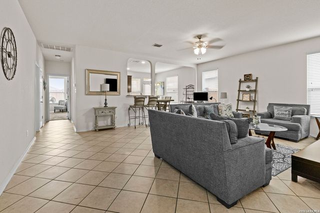 8019 Vega Horizon, San Antonio, TX 78252