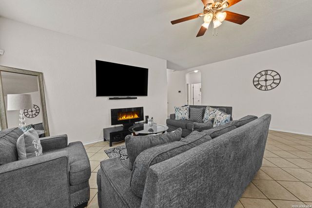 8019 Vega Horizon, San Antonio, TX 78252