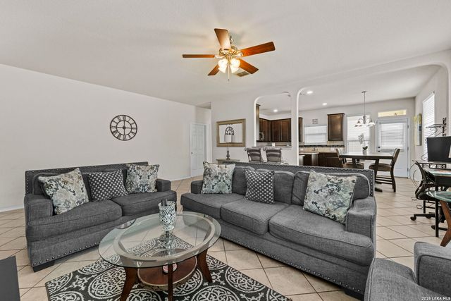 8019 Vega Horizon, San Antonio, TX 78252