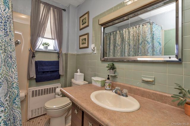 117-11 14th Road, College Point, NY 11356