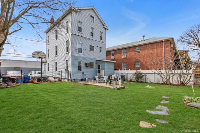 117-11 14th Road, College Point, NY 11356