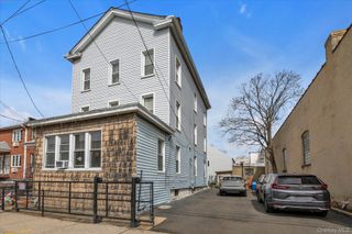 117-11 14th Road, College Point, NY 11356