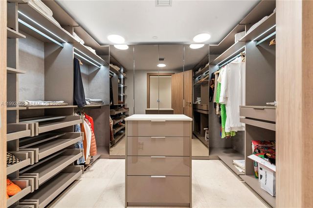 1135 103rd St 303, Bay Harbor Islands, FL 33154