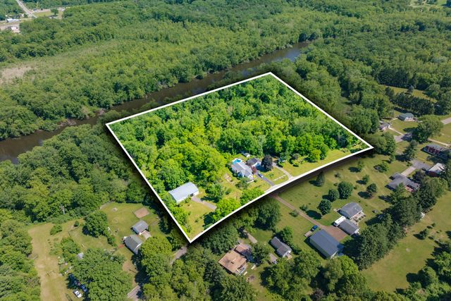 60023 Constantine Road, Three Rivers, MI 49093