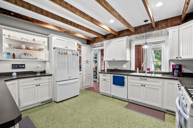 60023 Constantine Road, Three Rivers, MI 49093