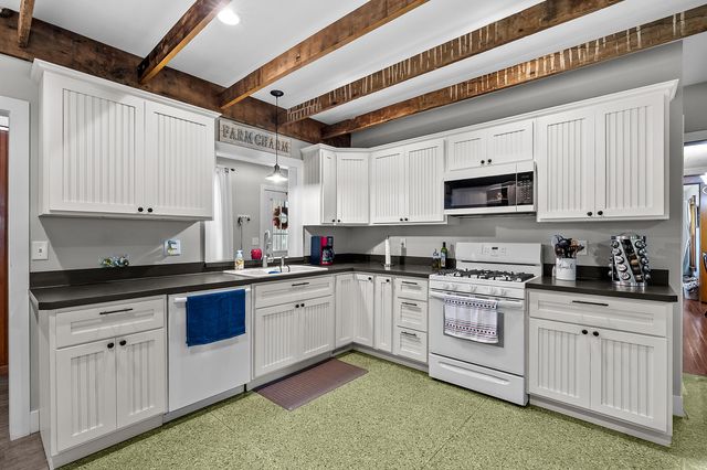 60023 Constantine Road, Three Rivers, MI 49093