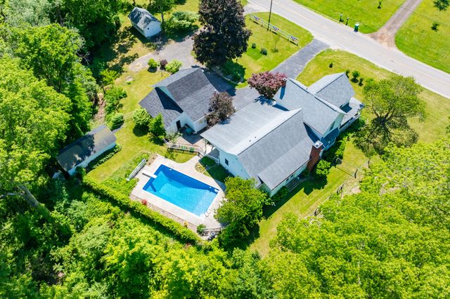 60023 Constantine Road, Three Rivers, MI 49093