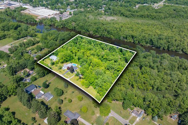 60023 Constantine Road, Three Rivers, MI 49093