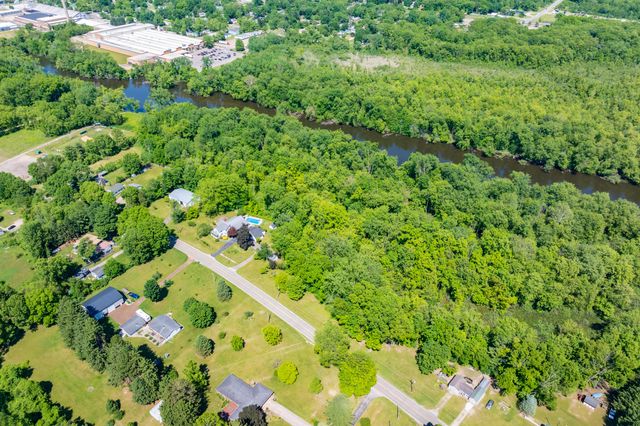 60023 Constantine Road, Three Rivers, MI 49093