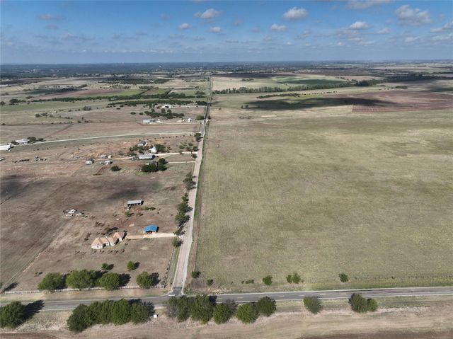 000 County Road 269 Road, Oglesby, TX 76561