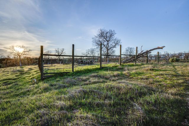 13003 Gas Point Road, Igo, CA 96047