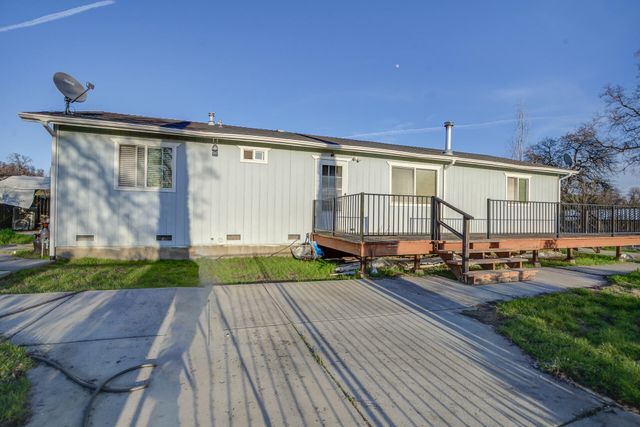 13003 Gas Point Road, Igo, CA 96047